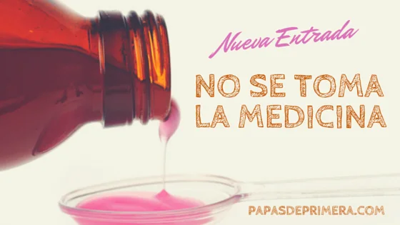 Niño que no se toma las medicinas